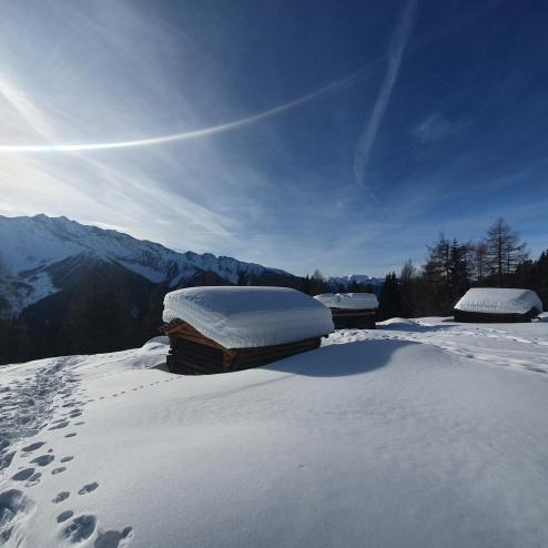 Die Hühnerspielhütte im Winter