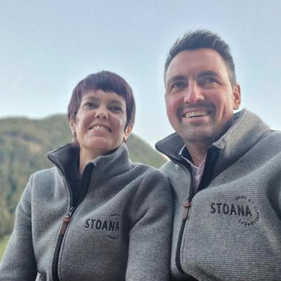wir-2-mit-stoanajacken